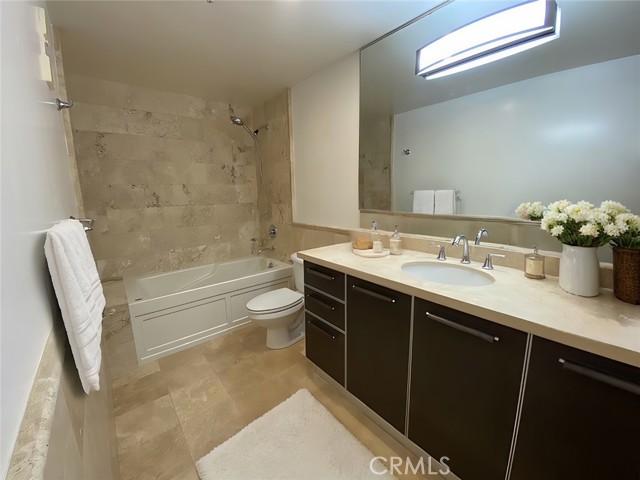 Detail Gallery Image 10 of 16 For 35 N Raymond Ave #211,  Pasadena,  CA 91103 - 1 Beds | 2 Baths