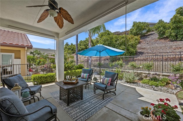 9121 Wooded Hill Drive, Corona CA: https://media.crmls.org/medias/f289be15-8150-4322-ab13-a21da0e5b217.jpg