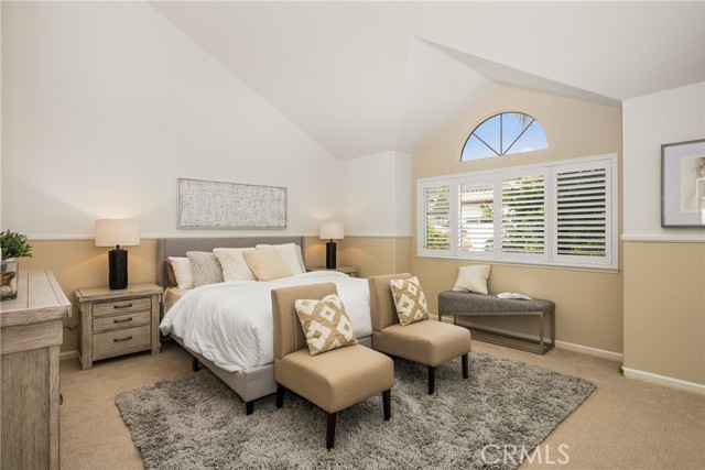 29 Calabria, Lake Forest CA: https://media.crmls.org/medias/f289fa0f-1cca-4801-a750-2892af40ce3d.jpg