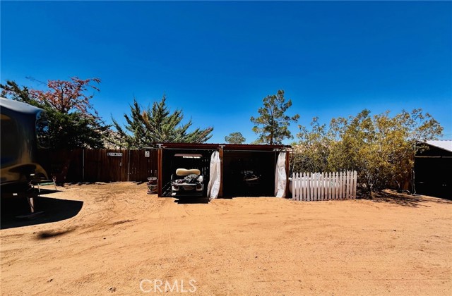 24212 Kansa Road, Apple Valley CA: https://media.crmls.org/medias/f28a7e71-d395-48d4-9113-d6c523b8ff22.jpg