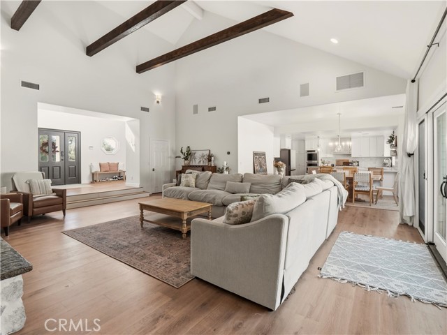 Image 4 of 53 For 15341 Iron Canyon