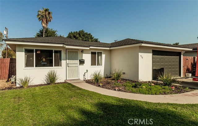 Detail Gallery Image 1 of 1 For 915 Cole Ave, Clovis,  CA 93612 - 3 Beds | 1 Baths