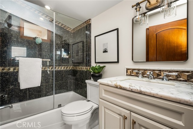 Detail Gallery Image 23 of 40 For 604 1/2 Marigold Ave #B,  Corona Del Mar,  CA 92625 - 3 Beds | 3 Baths