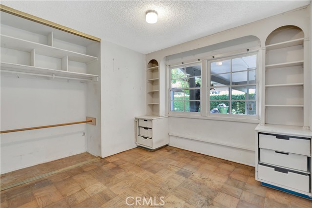 Detail Gallery Image 11 of 28 For 22942 Elkwood St, West Hills,  CA 91304 - 4 Beds | 2 Baths