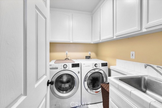 2301 Walnut Avenue, Manhattan Beach, California 90266, 4 Bedrooms Bedrooms, ,3 BathroomsBathrooms,Residential,Sold,Walnut,SB22033691