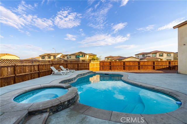 Detail Gallery Image 43 of 49 For 2434 Lugar Hermoso Ct, Rosamond,  CA 93560 - 4 Beds | 2/1 Baths