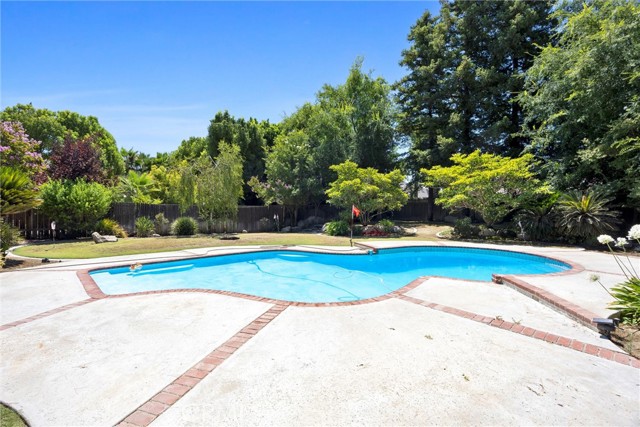 11717 Old Town Road, Bakersfield CA: https://media.crmls.org/medias/f28d44cb-530d-4148-a284-15f62998fc57.jpg
