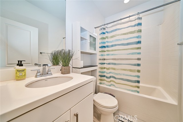 Detail Gallery Image 27 of 31 For 11405 Garvey Ave #B,  El Monte,  CA 91732 - 3 Beds | 3 Baths