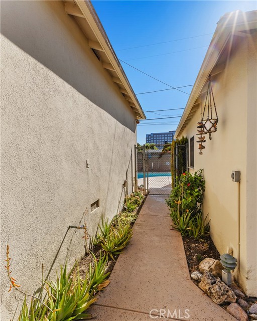 Detail Gallery Image 46 of 60 For 249 S Lincoln St, Burbank,  CA 91506 - 3 Beds | 2 Baths