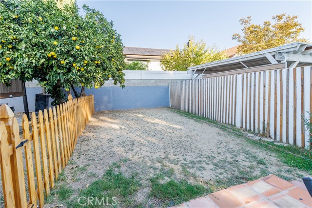 10532 Zelzah Ave photo 11