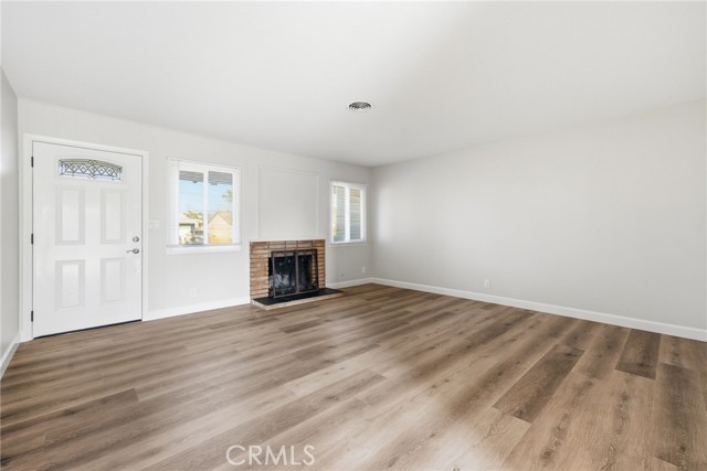 Detail Gallery Image 3 of 17 For 3122 W Maywood, Anaheim,  CA 92804 - 3 Beds | 25/1 Baths