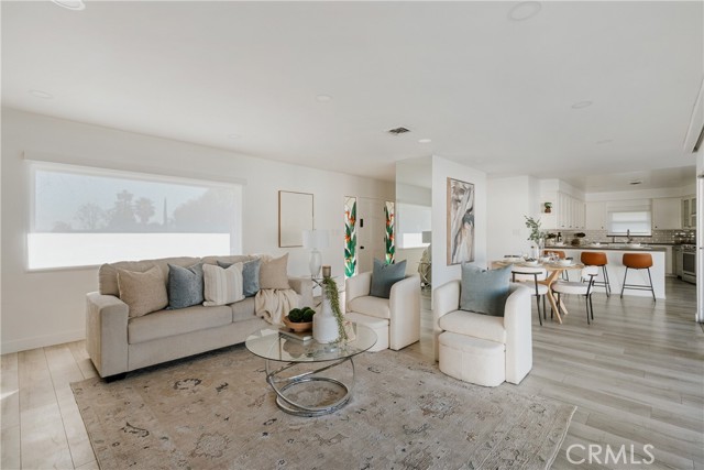 Detail Gallery Image 12 of 47 For 885 W Arrow, Upland,  CA 91786 - 3 Beds | 2 Baths