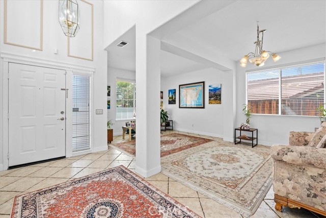 Detail Gallery Image 6 of 48 For 12059 Franklin, Moreno Valley,  CA 92557 - 5 Beds | 3 Baths