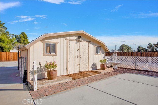 Detail Gallery Image 49 of 57 For 20782 Eyota Rd, Apple Valley,  CA 92308 - 4 Beds | 2 Baths