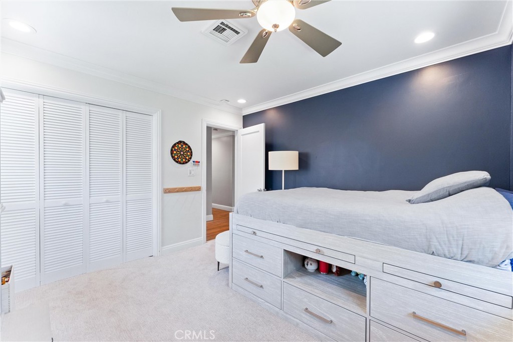 MLS #OC25137424 img 35