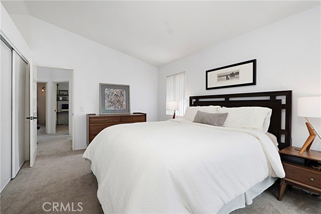 Detail Gallery Image 14 of 27 For 1226 via Angelica, Vista,  CA 92081 - 3 Beds | 2/1 Baths
