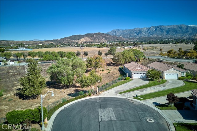 1779 Sarazen, Beaumont CA: https://media.crmls.org/medias/f296c326-ae3f-4e56-8d86-9771a9092b8f.jpg