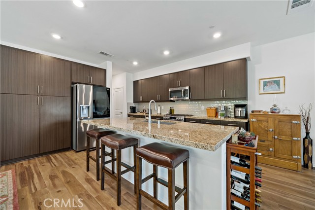 15210 Horizon Street, Fontana CA: https://media.crmls.org/medias/f296c9ce-e345-4ffa-ab2d-c2702a731c99.jpg