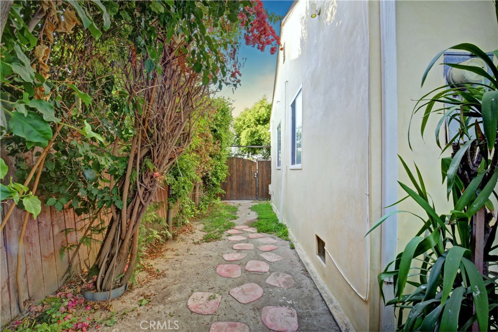 MLS #DW23143283 image #26