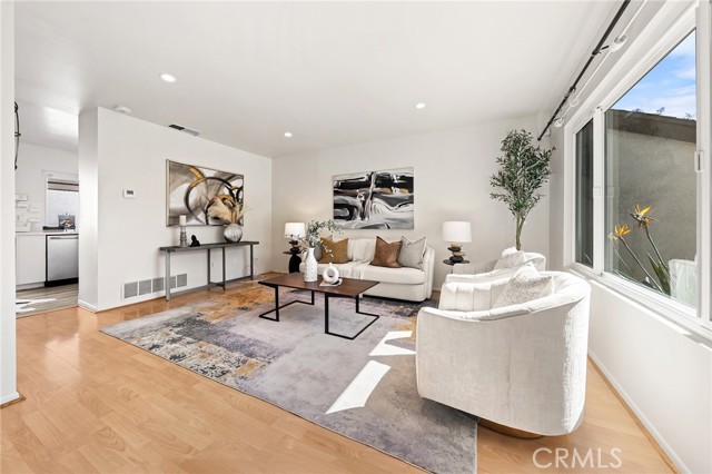 Detail Gallery Image 5 of 34 For 21842 Stonepine Dr, Diamond Bar,  CA 91765 - 2 Beds | 1/1 Baths