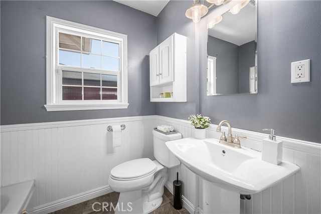 Detail Gallery Image 32 of 55 For 5530 E Mezzanine Way, Long Beach,  CA 90808 - 4 Beds | 3/1 Baths