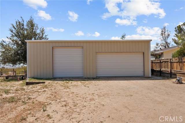 16818 Koch Street, Mojave CA: https://media.crmls.org/medias/f29b782c-69a1-4066-a50f-61f103f089ec.jpg