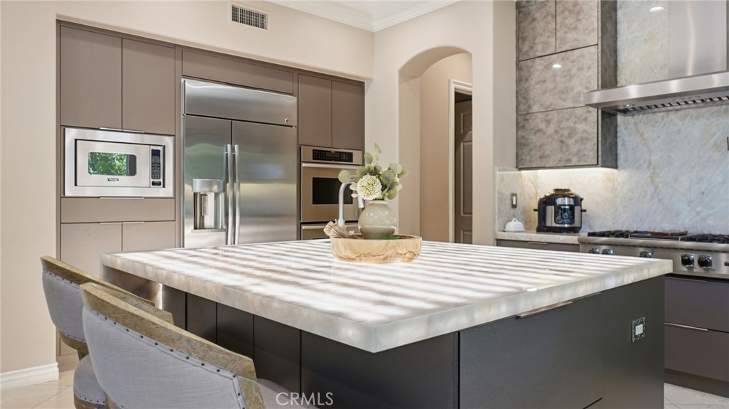 MLS #OC26116446 image #8