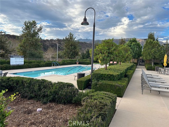 Detail Gallery Image 2 of 8 For 4167 4167 Horvath, Corona,  CA 92883 - 3 Beds | 2/1 Baths