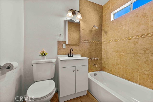 Detail Gallery Image 16 of 27 For 10817 Rosecrans, Norwalk,  CA 90650 - 3 Beds | 1 Baths