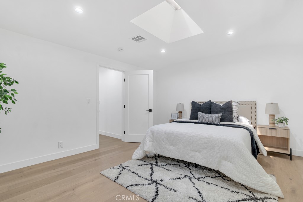 MLS #OC26196346 image #20