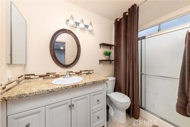 Detail Gallery Image 13 of 22 For 1951 E Washington Ave, San Jacinto,  CA 92583 - 2 Beds | 2 Baths