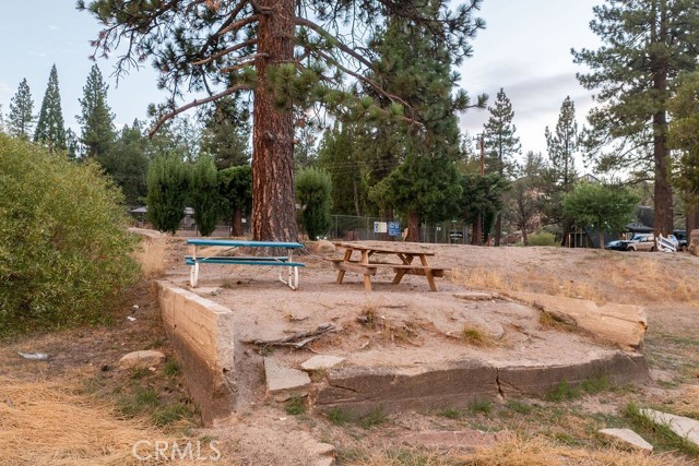 Detail Gallery Image 6 of 32 For 10 Sierra View Dr, Arrowbear,  CA 92382 - – Beds | – Baths