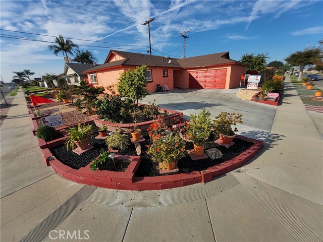 7571 San Rafael E Drive, Buena Park CA: https://media.crmls.org/medias/f2a0154d-4d47-4b58-82dc-bab1330f2e85.jpg