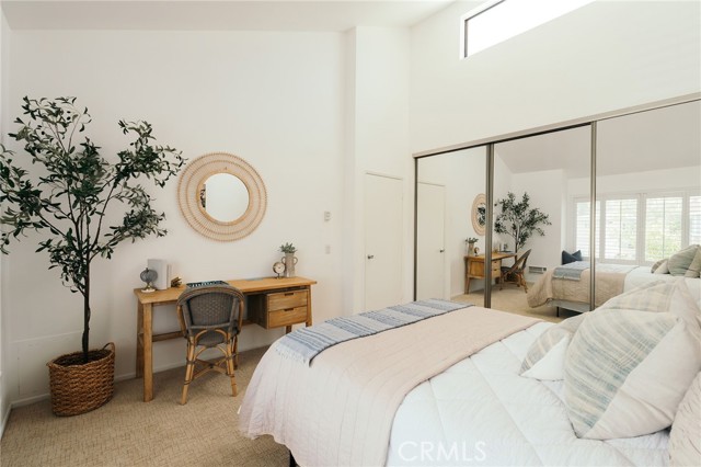 427 S. Broadway, Redondo Beach CA: https://media.crmls.org/medias/f2a04baa-dd0b-48d9-bffe-59a1e50e6528.jpg