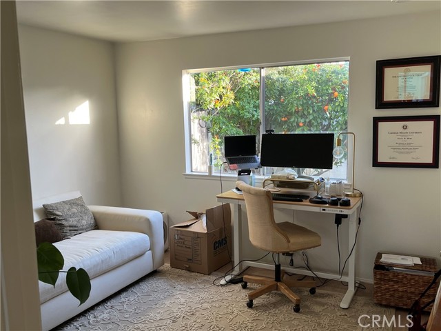 Detail Gallery Image 6 of 18 For 1547 Wintergreen Pl a,  Costa Mesa,  CA 92626 - 3 Beds | 2 Baths