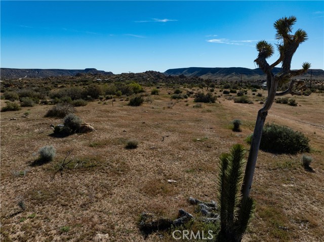 Detail Gallery Image 3 of 45 For 51856 Trails End Rd, Pioneertown,  CA 92268 - – Beds | – Baths