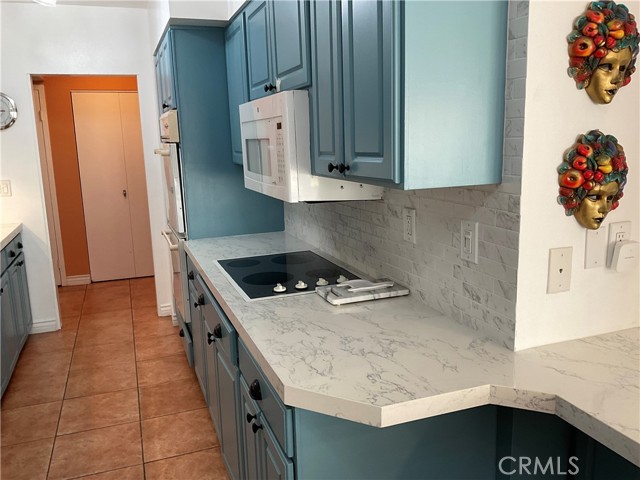 2620 2nd Avenue, San Diego CA: https://media.crmls.org/medias/f2a0ab75-24d1-4cc7-99dd-4d1a6a89e295.jpg