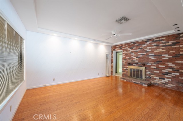 22226 Devonshire Street, Chatsworth CA: https://media.crmls.org/medias/f2a0d8c6-db29-43b7-ad83-408187f0b9a8.jpg