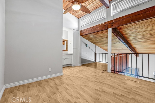 Detail Gallery Image 16 of 35 For 5460 White Oak Ave #E319,  Encino,  CA 91316 - 1 Beds | 1/1 Baths