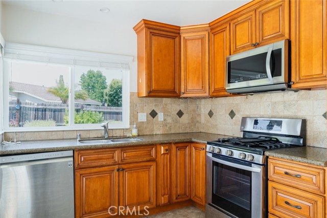 3681 Haverford Street, Irvine CA: https://media.crmls.org/medias/f2a308d5-35f0-4cc9-b31c-71f0bf4d9dd4.jpg