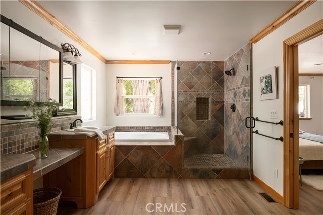 Detail Gallery Image 11 of 27 For 1626 Creek Dr, Lake Arrowhead,  CA 92352 - 3 Beds | 2/1 Baths