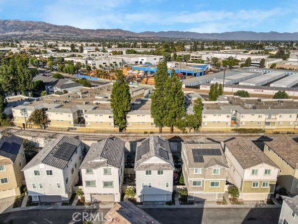 Detail Gallery Image 8 of 36 For 9126 Foster Ln, Chatsworth,  CA 91311 - 3 Beds | 2/1 Baths