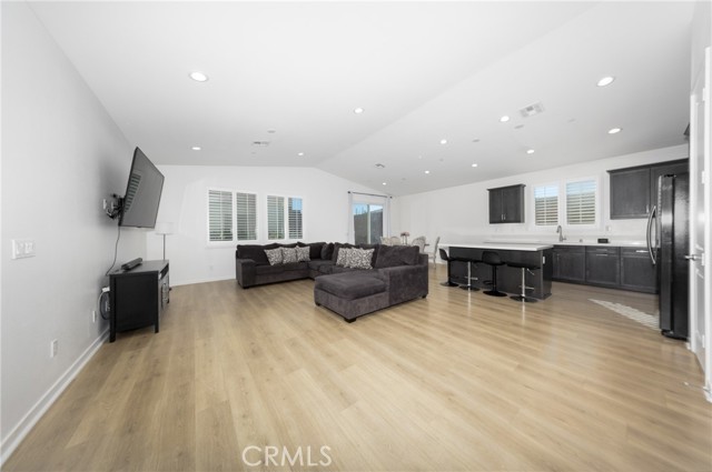 Detail Gallery Image 5 of 49 For 7975 Sorrento, Highland,  CA 92346 - 4 Beds | 3 Baths