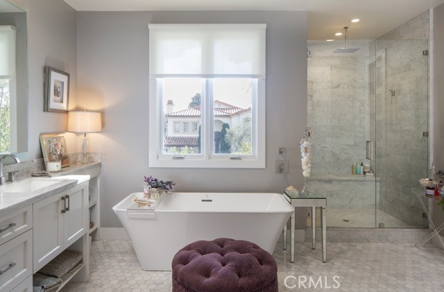 Detail Gallery Image 20 of 30 For 547 Tustin Ave, Newport Beach,  CA 92663 - 5 Beds | 5/1 Baths