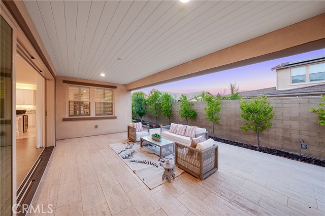 Detail Gallery Image 9 of 11 For 111 Spoke, Irvine,  CA 92618 - 5 Beds | 5/1 Baths