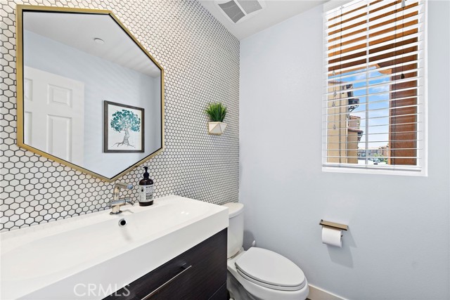 Detail Gallery Image 8 of 36 For 15 Aliso Ridge Loop, Mission Viejo,  CA 92691 - 3 Beds | 2/1 Baths