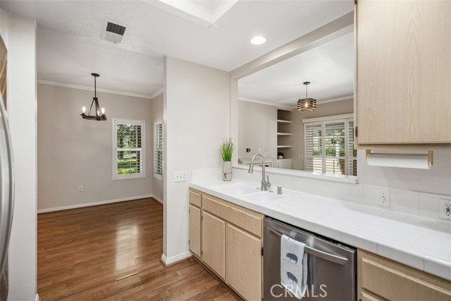 Detail Gallery Image 10 of 26 For 41 Timbre, Rancho Santa Margarita,  CA 92688 - 2 Beds | 2 Baths