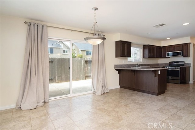 Detail Gallery Image 13 of 28 For 1311 Crown Cir, Lompoc,  CA 93436 - 4 Beds | 2/1 Baths