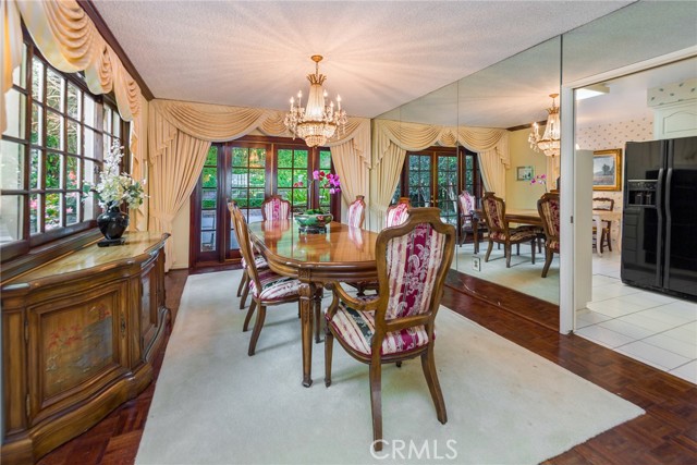 Detail Gallery Image 13 of 38 For 3371 Berry, Studio City,  CA 91604 - 3 Beds | 2/1 Baths