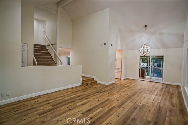 28503 Ray Court, Saugus CA: https://media.crmls.org/medias/f2a50837-3cb4-41f1-8e52-38695dca3575.jpg